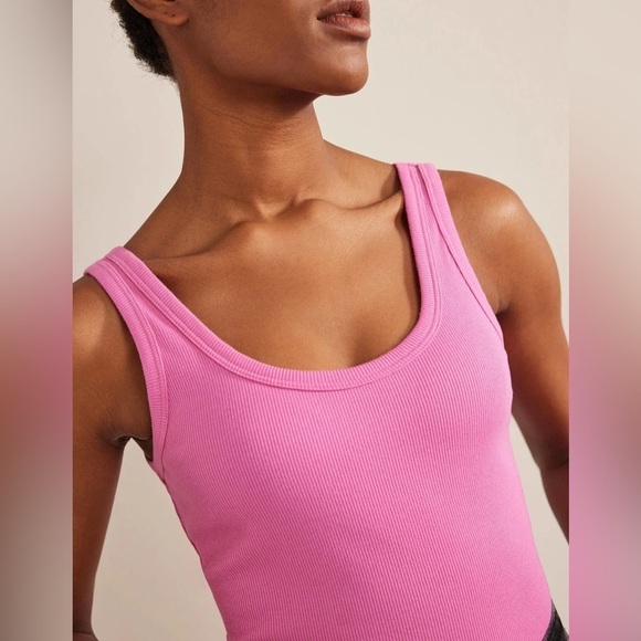 NEW Boden Scoop Neck Ribbed Tank in Plum‎ Blossom S - Picture 2 of 8